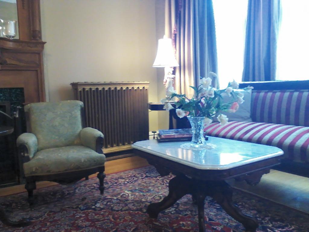 A Kingston Bed & Breakfast 外观 照片